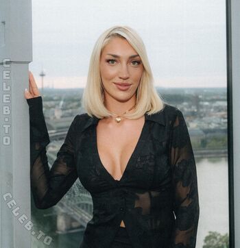 Leaked Starletnova private photo viral onlyfans