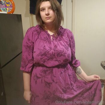 Leaked Steamybee private photo viral onlyfans