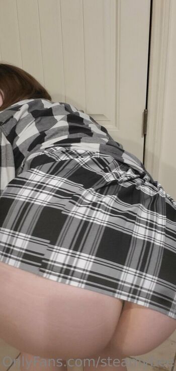 Leaked Steamybee private photo viral onlyfans