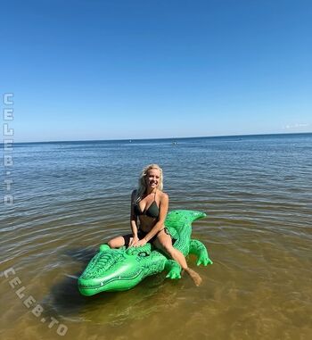 Leaked Steffi landerer private photo viral onlyfans
