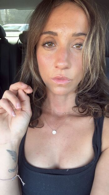 Stella Maeve
