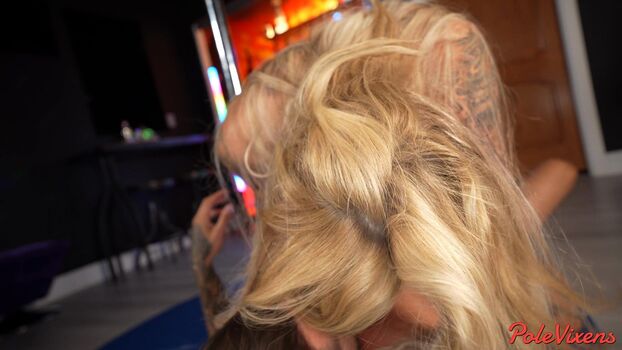 Stephanie Love | stephaniethestripper