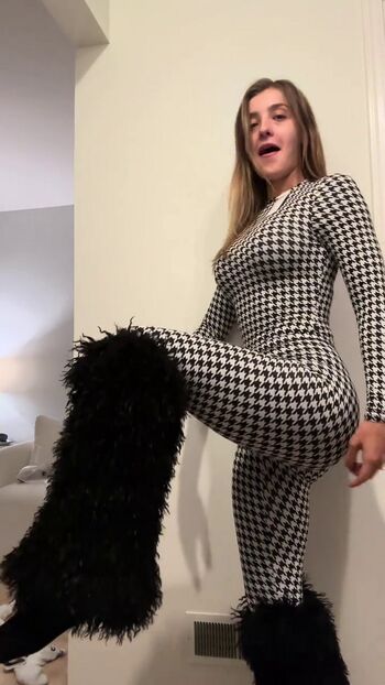 Leaked Stephanie niles private photo viral onlyfans