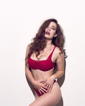 Leaked Stephanie oustalet private photo viral onlyfans
