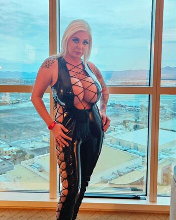 Stephanie Rains