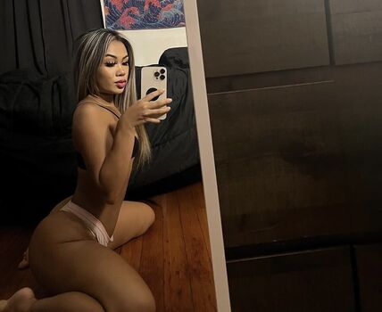 stephaniee_dior