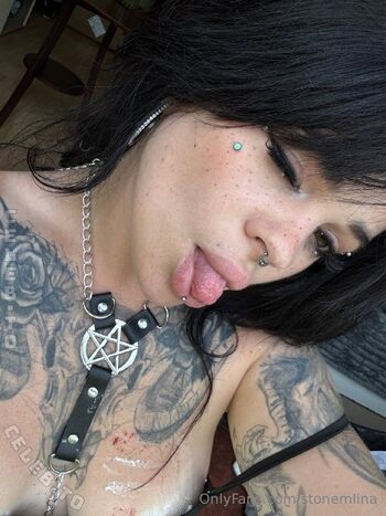 Leaked Stonemlina page private photo viral onlyfans