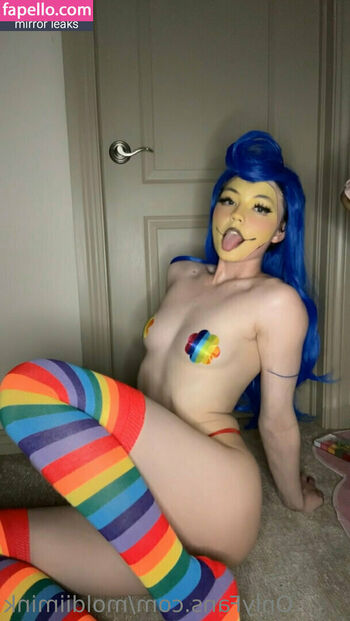 Leaked Strawbeariemilk private photo viral onlyfans