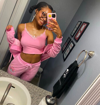 Leaked Strawbearykiller private photo viral onlyfans