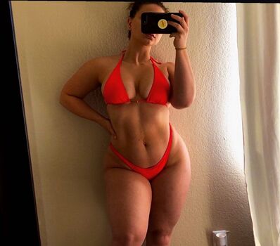 Leaked Strong and curvy women private photo viral onlyfans
