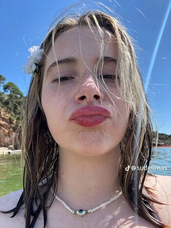 Leaked Sude elmas page private photo viral onlyfans