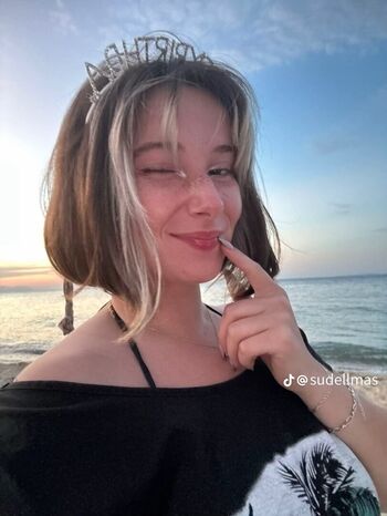 Leaked Sude elmas private photo viral onlyfans