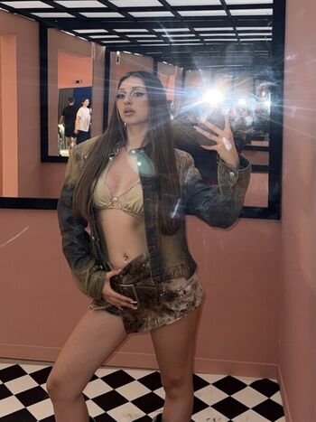 Leaked Sueda uluca private photo viral onlyfans