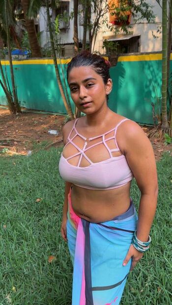 Leaked Suhana khan private photo viral onlyfans