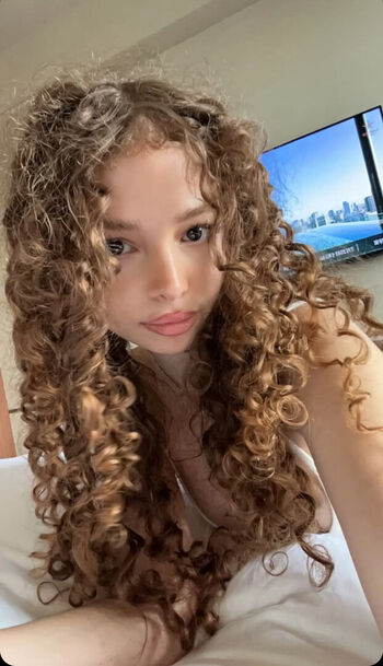 Leaked Sunday kalo private photo viral onlyfans