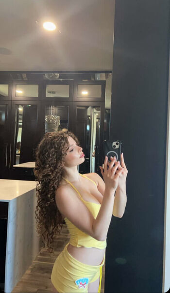 Leaked Sunday kalo private photo viral onlyfans