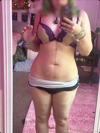 Leaked Sunny flowrs private photo viral onlyfans