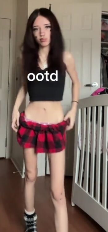 Super Skinny Models