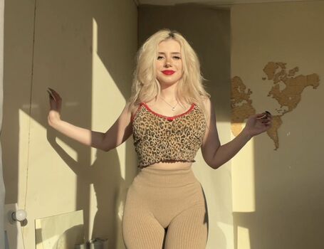 Leaked Sveta sollar private photo viral onlyfans