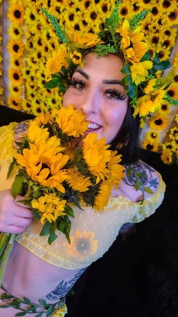 Leaked Svnflowerqueen private photo viral onlyfans