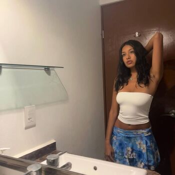 Leaked Swagaliciousvaleria private photo viral onlyfans