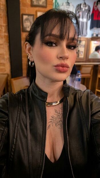 Leaked Sweet girl private photo viral onlyfans