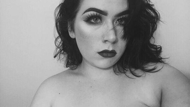 Leaked Sweetenedvenom page private photo viral onlyfans