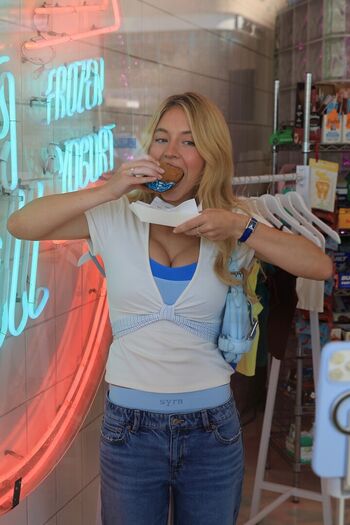 Leaked Sydney sweeney private photo viral onlyfans