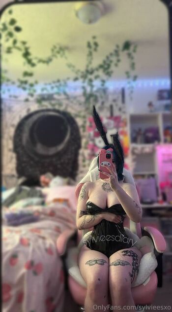 Leaked Sylvieexo page private photo viral onlyfans