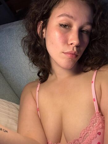 Symone Blust