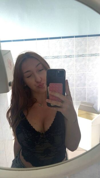 Leaked Sznchqt private photo viral onlyfans