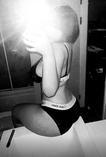 t_thiwaaa
