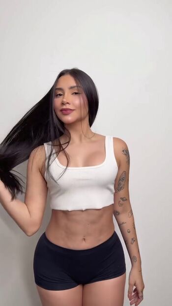 Taina Costa