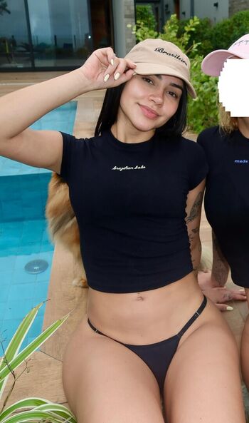 Taina Costa
