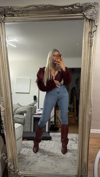 Tania Amazon