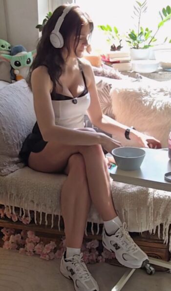 Leaked Tania derveaux page private photo viral onlyfans