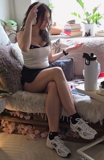 Leaked Tania derveaux page private photo viral onlyfans