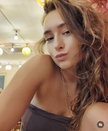 Leaked Taniakhazaal private photo viral onlyfans
