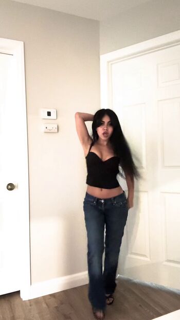 Tara Yummy