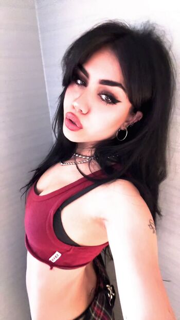 Leaked Tara yummy page private photo viral onlyfans