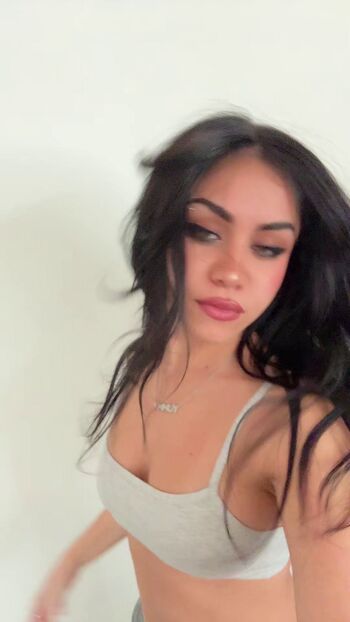 Leaked Tara yummy page private photo viral onlyfans