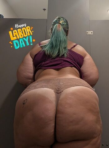 Tattooed_Chubby