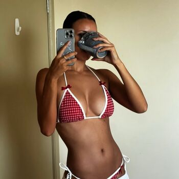 Leaked Tay leiha clark page private photo viral onlyfans