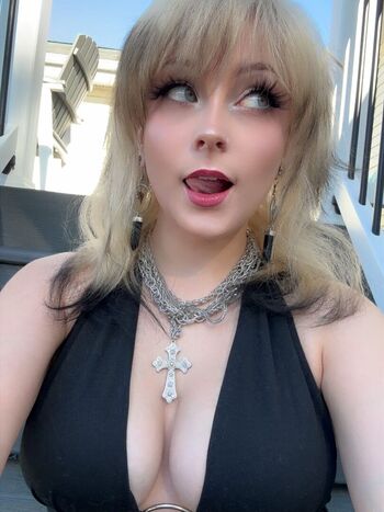 Leaked Laurana lozano/ private photo viral onlyfans