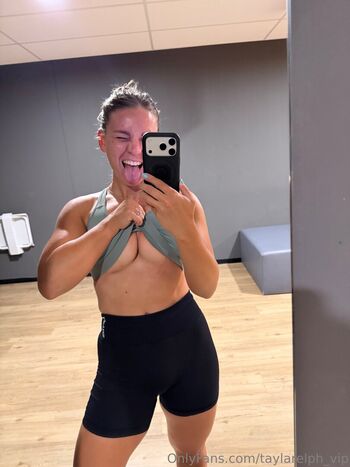 Leaked Taylarelph vip private photo viral onlyfans