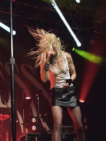 Leaked Taylor momsen private photo viral onlyfans