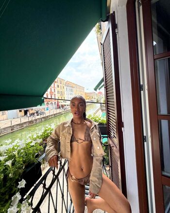 Leaked Taylorchamp private photo viral onlyfans