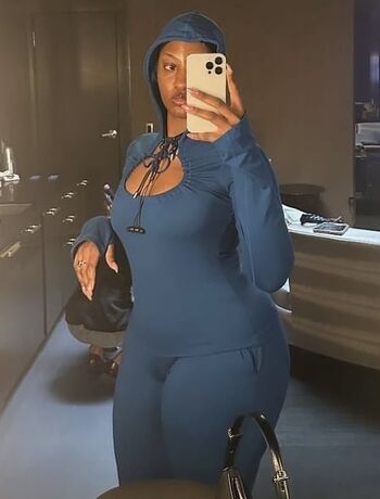 Leaked Cinnabrit / private photo viral onlyfans