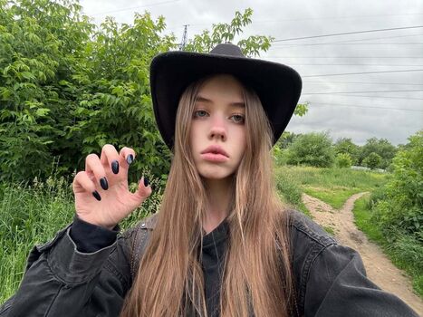 Leaked Reika miki/ private photo viral onlyfans