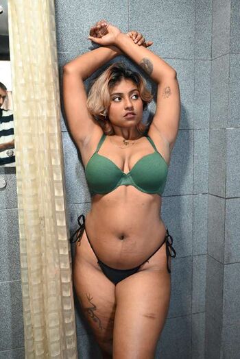 ___that_bong_girl___